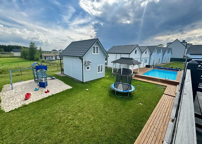 Pobierowo Near & Pool 別荘