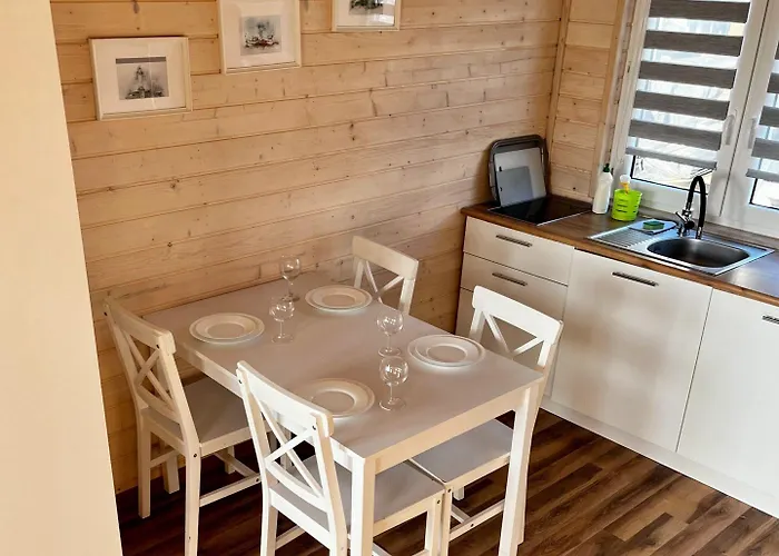 Pobierowo Near & Pool 別荘 *